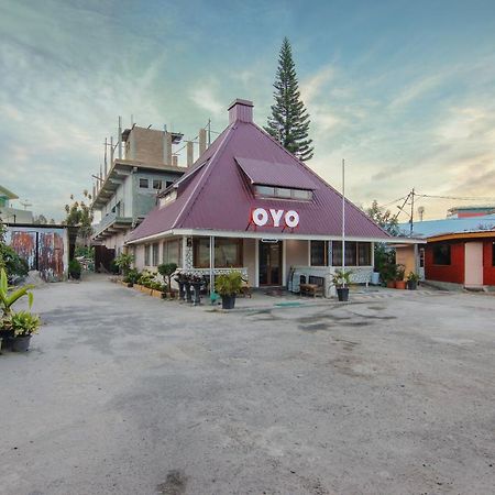 Oyo 799 Hotel Dieng Berastagi Luaran gambar